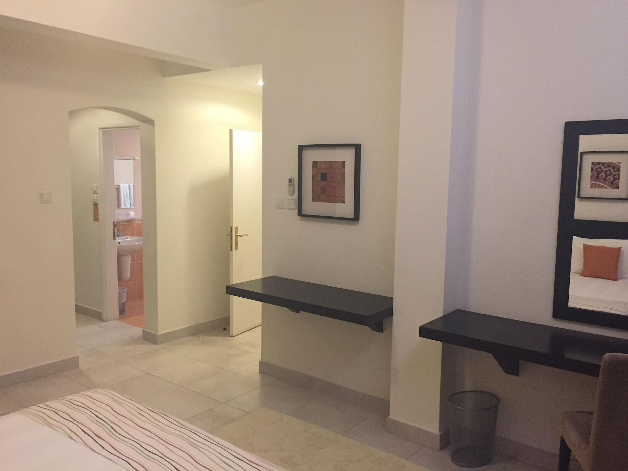 Midan Hotel Suites Muscat Eksteriør billede