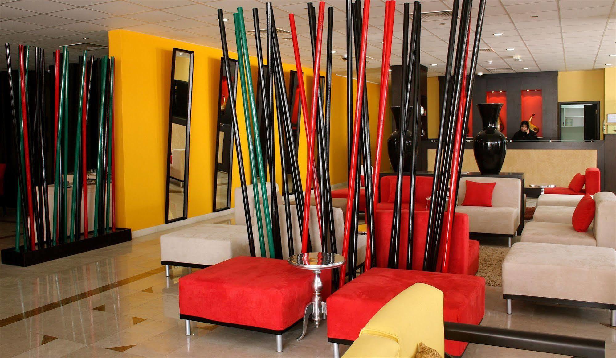 Midan Hotel Suites Muscat Eksteriør billede