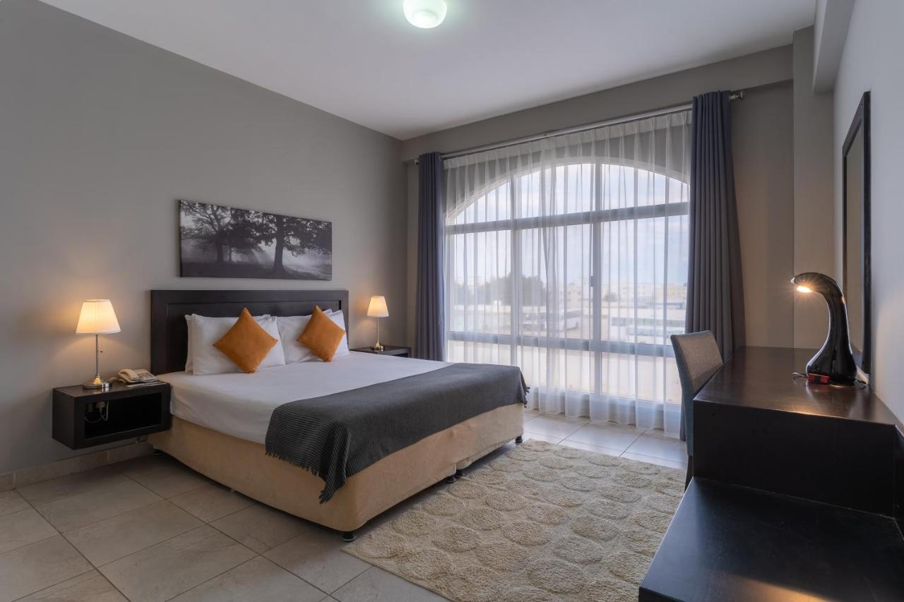 Midan Hotel Suites Muscat Eksteriør billede