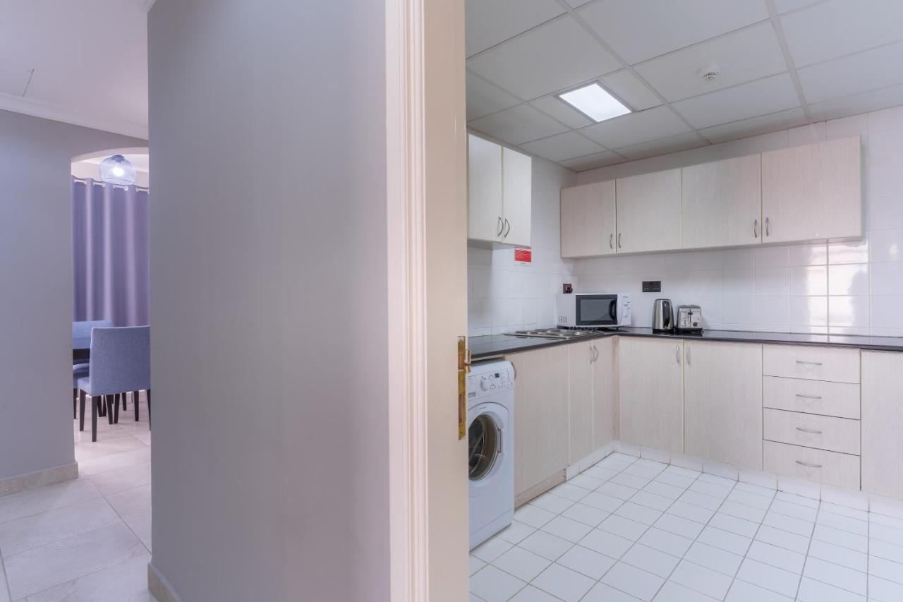 Midan Hotel Suites Muscat Eksteriør billede
