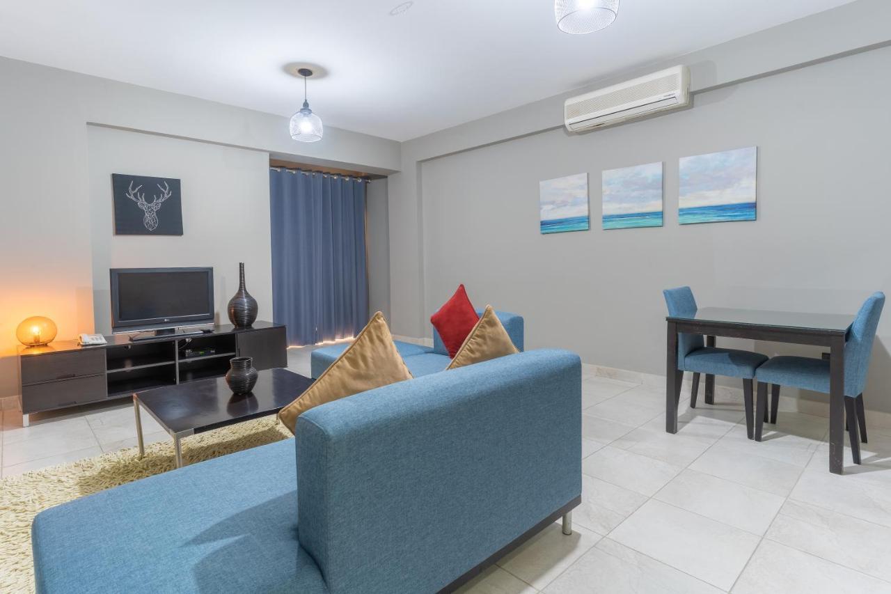 Midan Hotel Suites Muscat Eksteriør billede